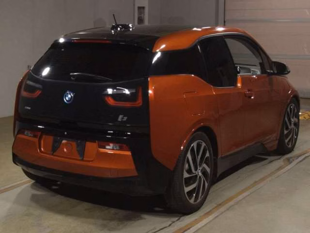BMW I3