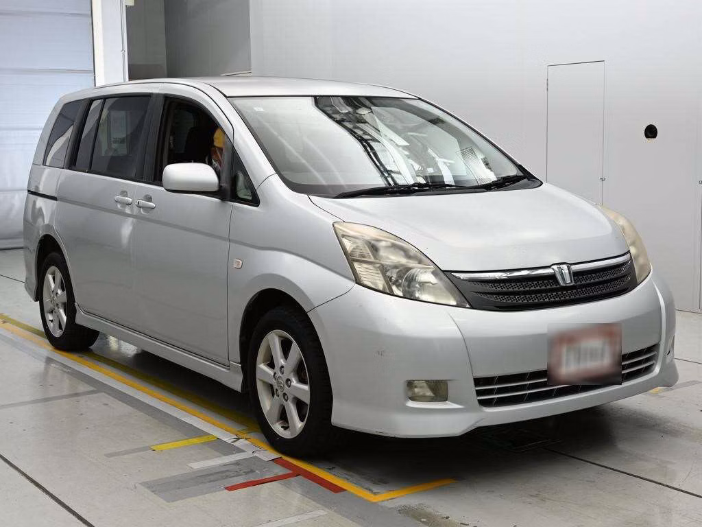 TOYOTA ISIS