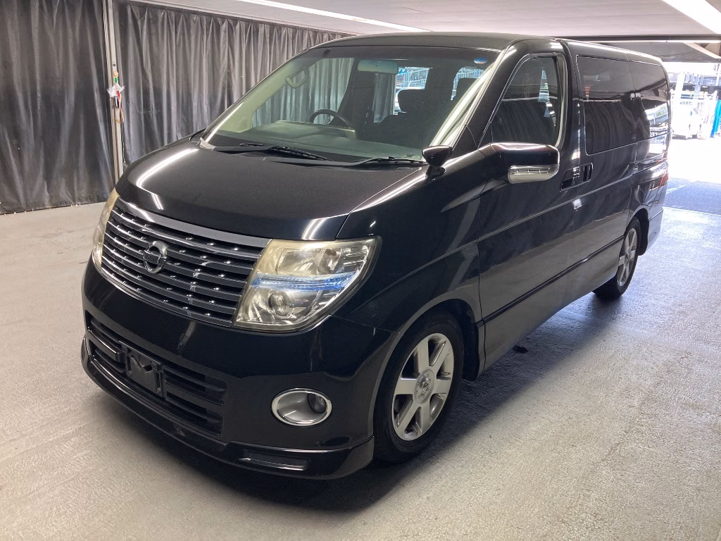 NISSAN ELGRAND