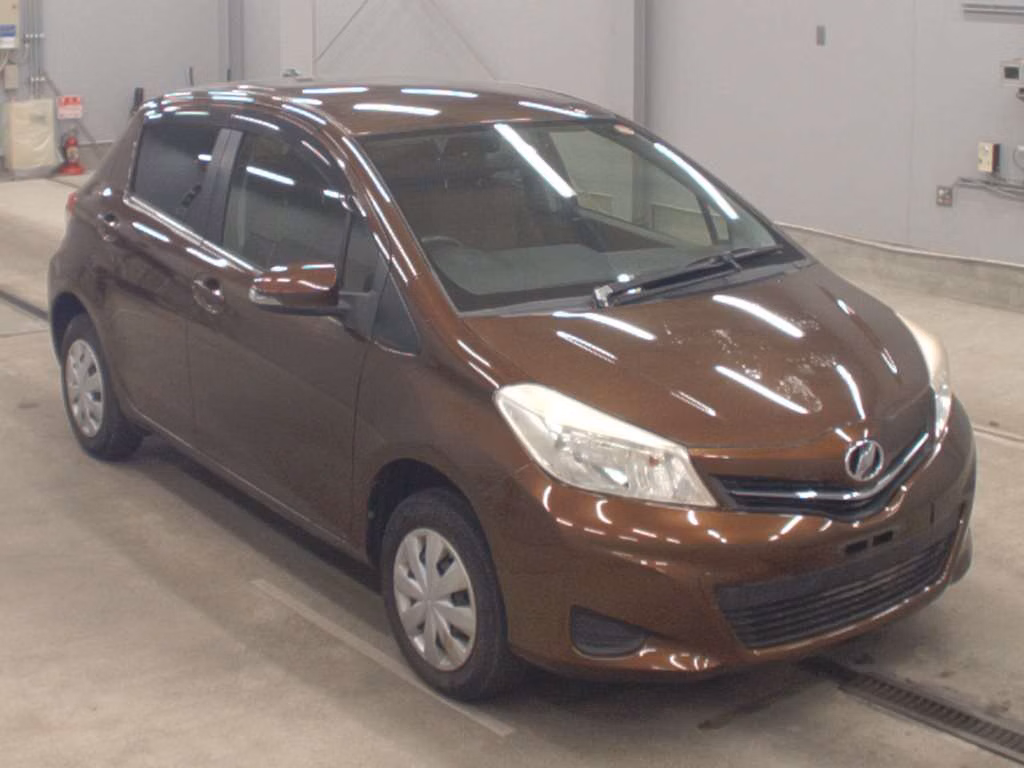 TOYOTA VITZ