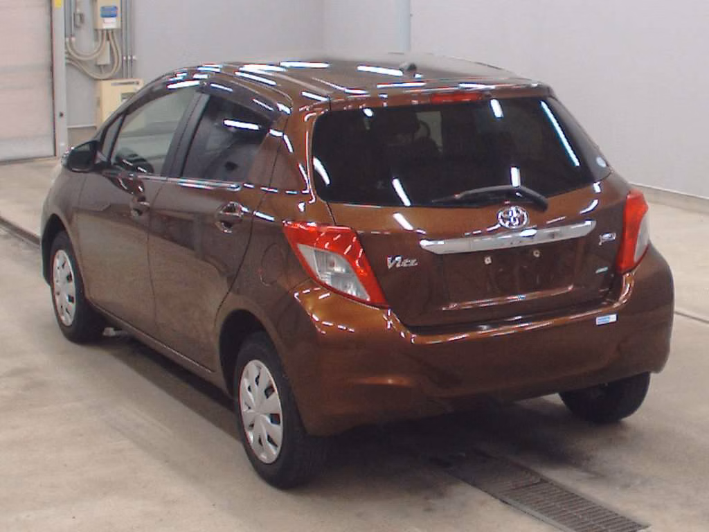 TOYOTA VITZ
