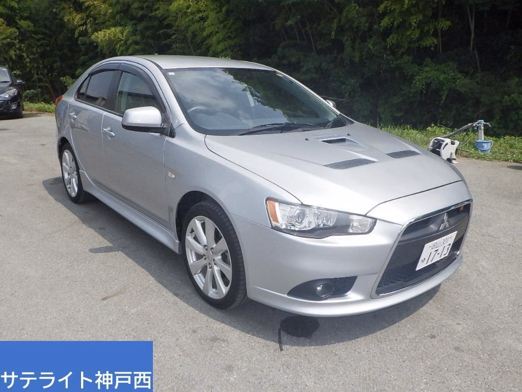 MITSUBISHI LANCER