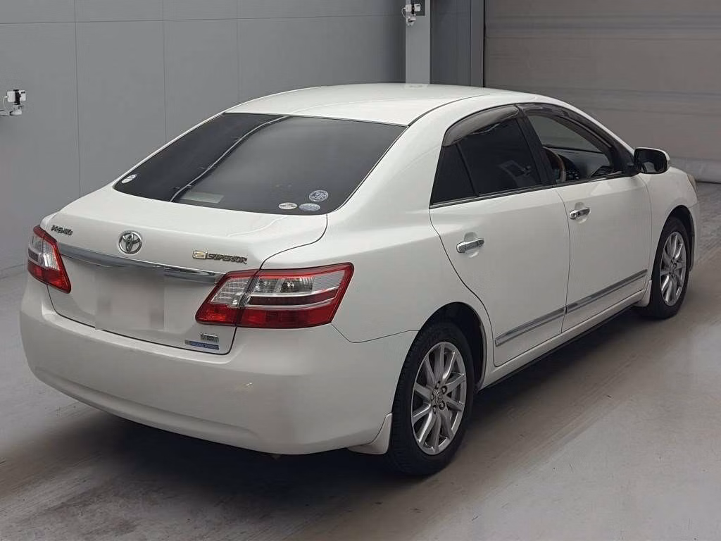 TOYOTA PREMIO
