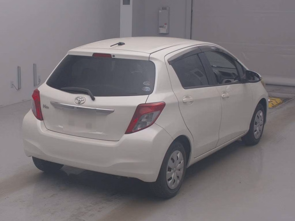 TOYOTA VITZ