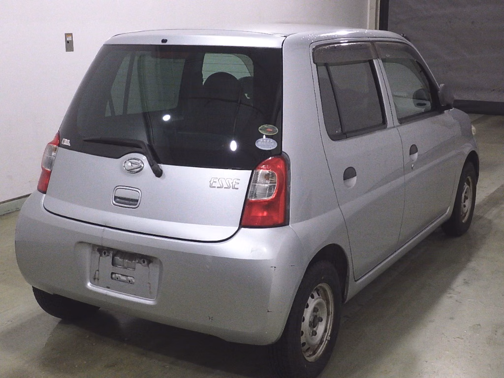 DAIHATSU ESSE