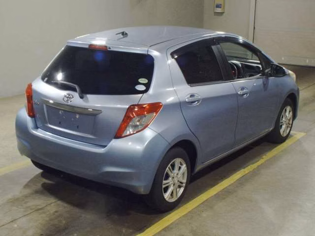 TOYOTA VITZ