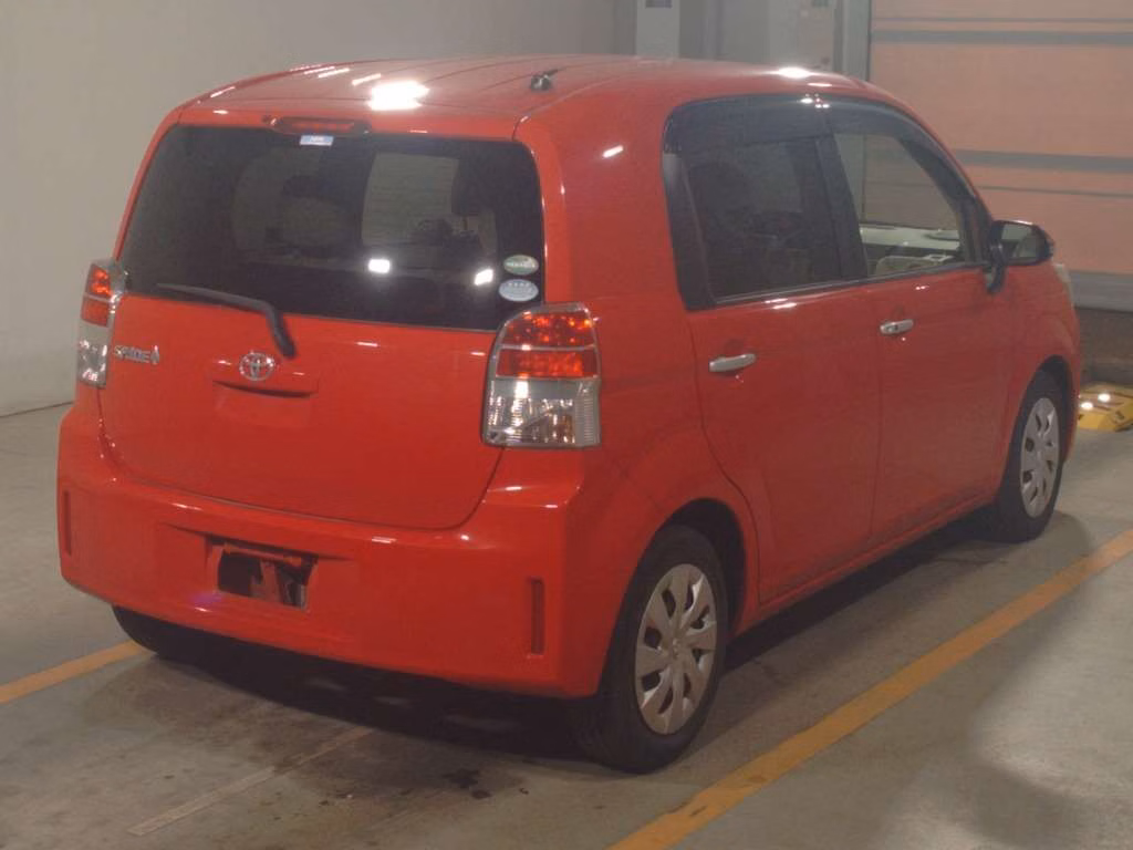 TOYOTA SPADE
