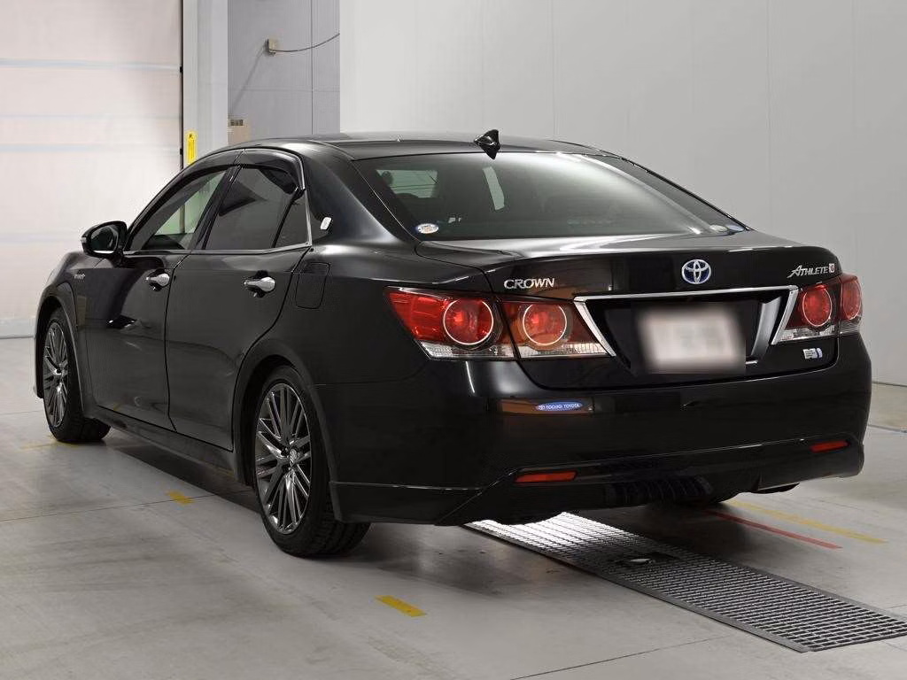 TOYOTA CROWN