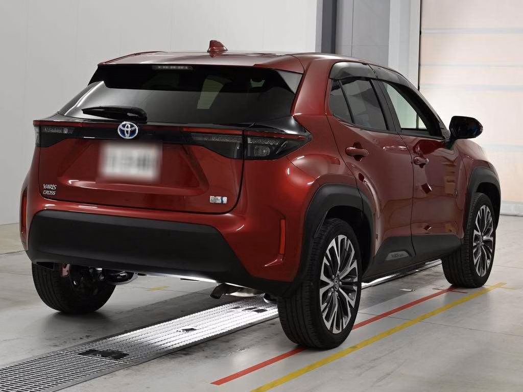 TOYOTA YARIS CROSS
