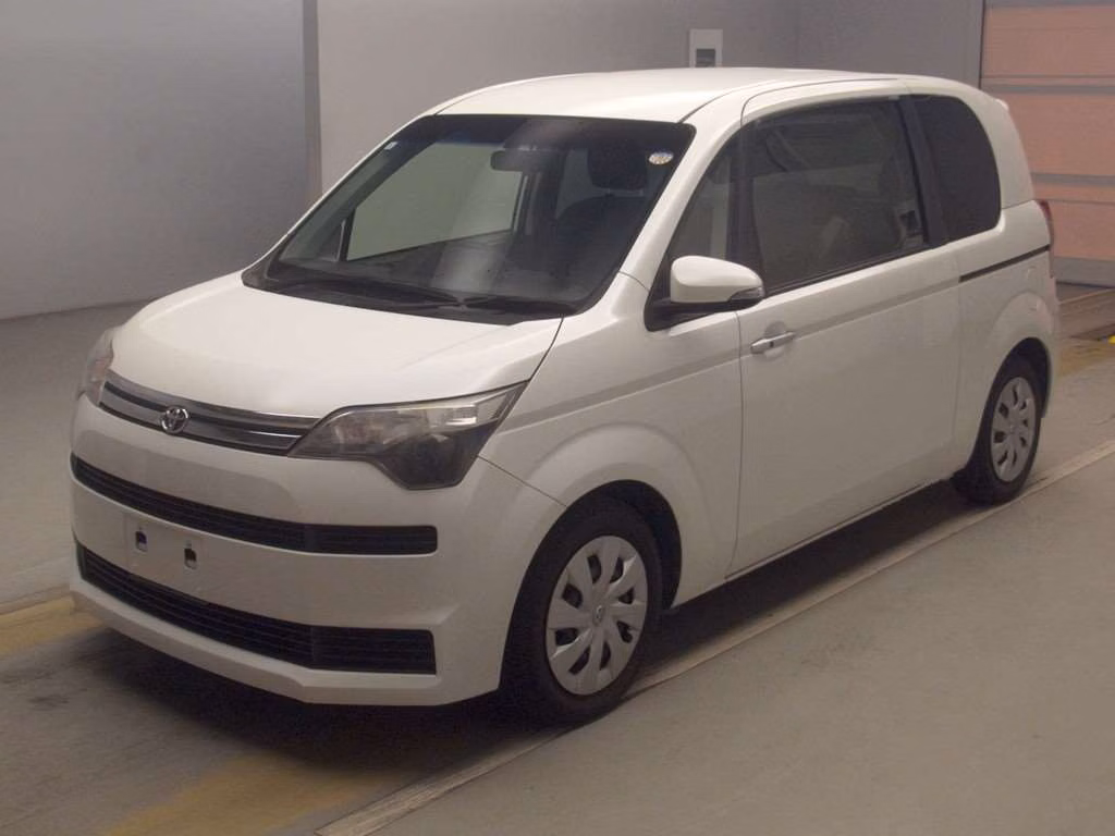 TOYOTA SPADE