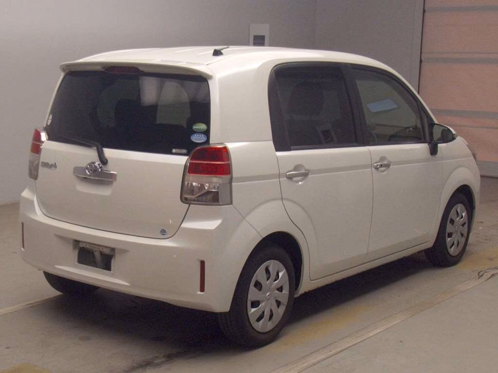 TOYOTA SPADE
