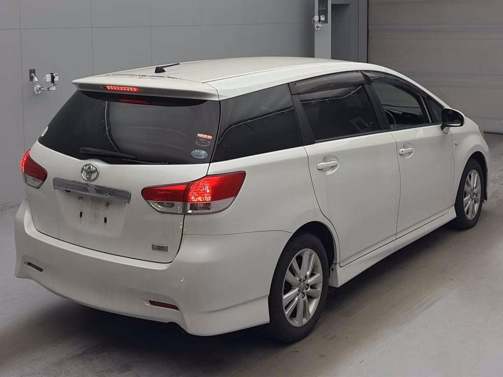 TOYOTA WISH