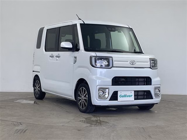 TOYOTA PIXIS MEGA