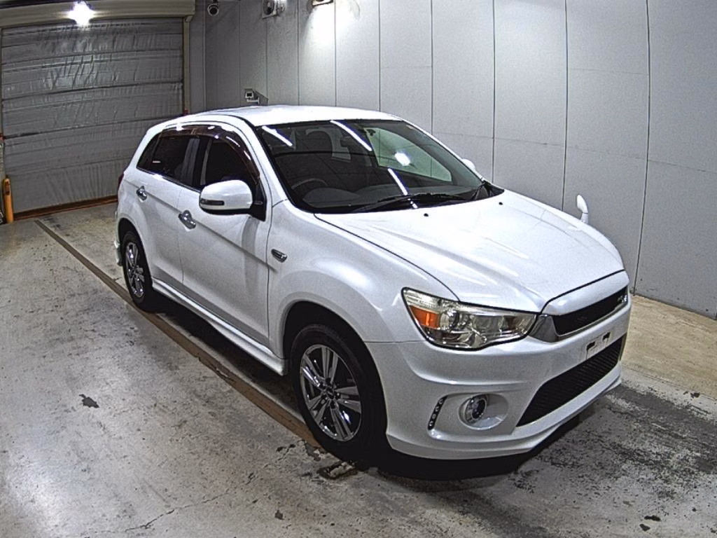MITSUBISHI RVR