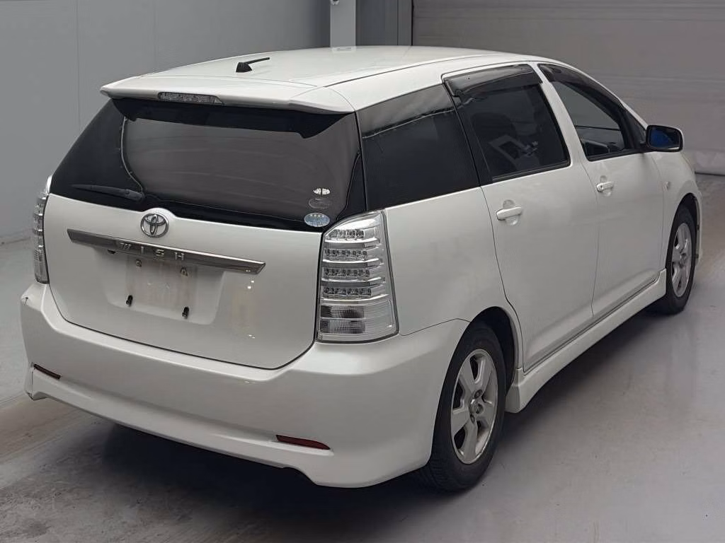 TOYOTA WISH