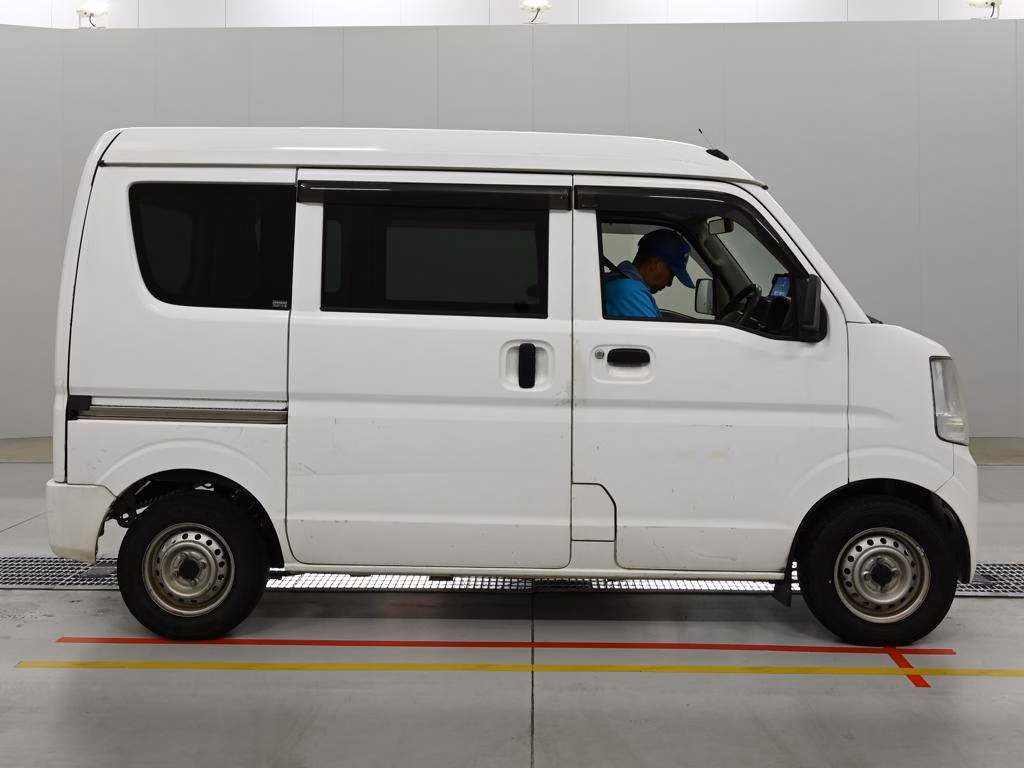 MITSUBISHI MINICAB