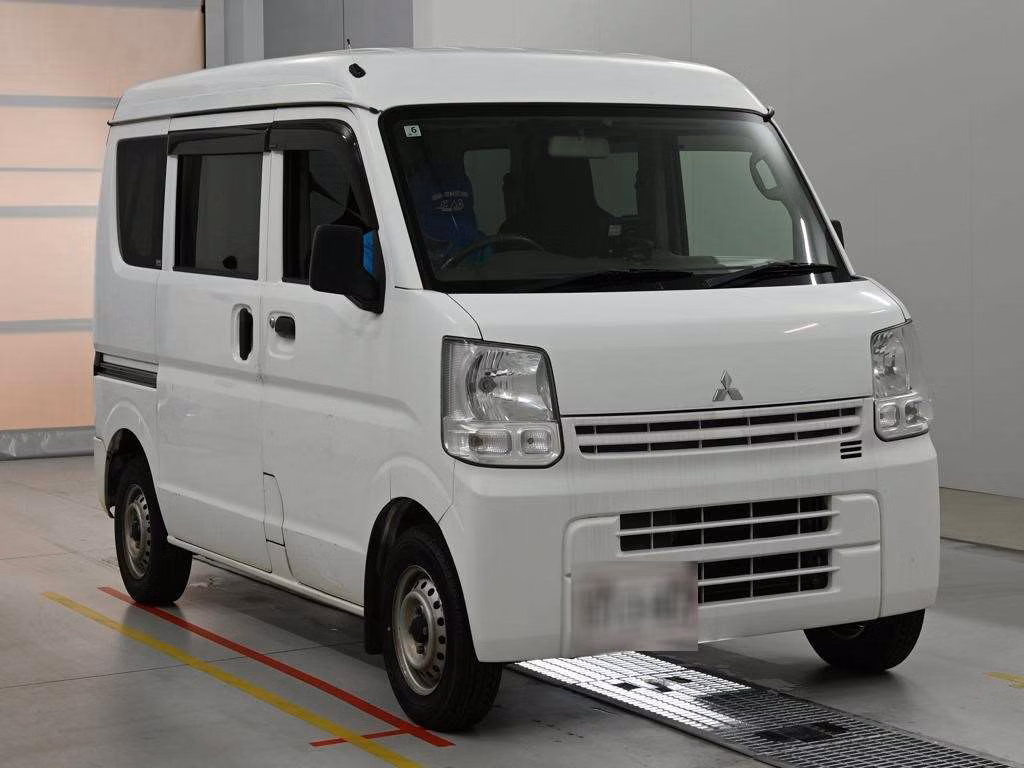 MITSUBISHI MINICAB