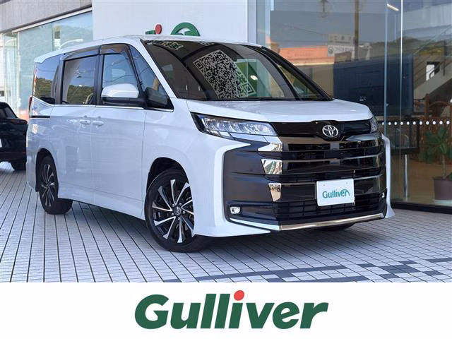 TOYOTA NOAH