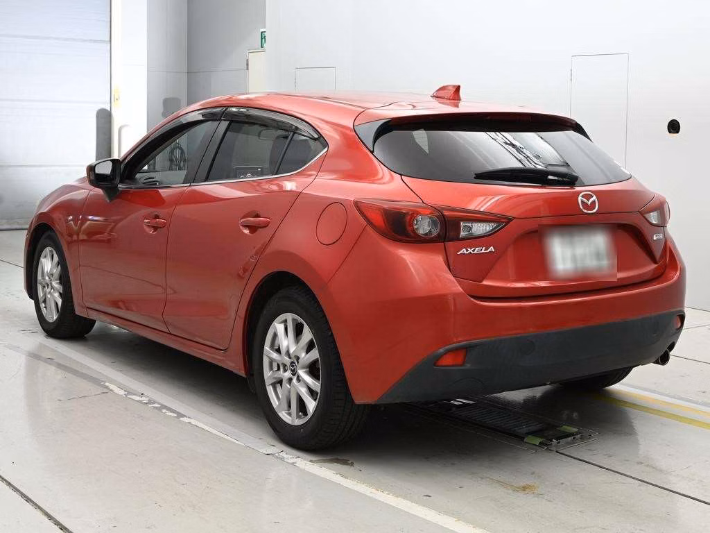 MAZDA AXELA