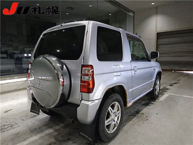 MITSUBISHI PAJERO MINI