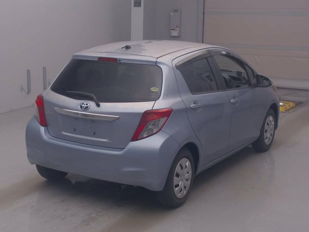 TOYOTA VITZ