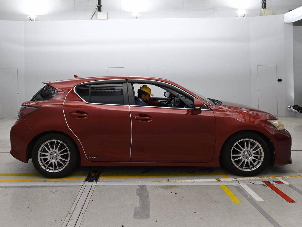 LEXUS CT200H