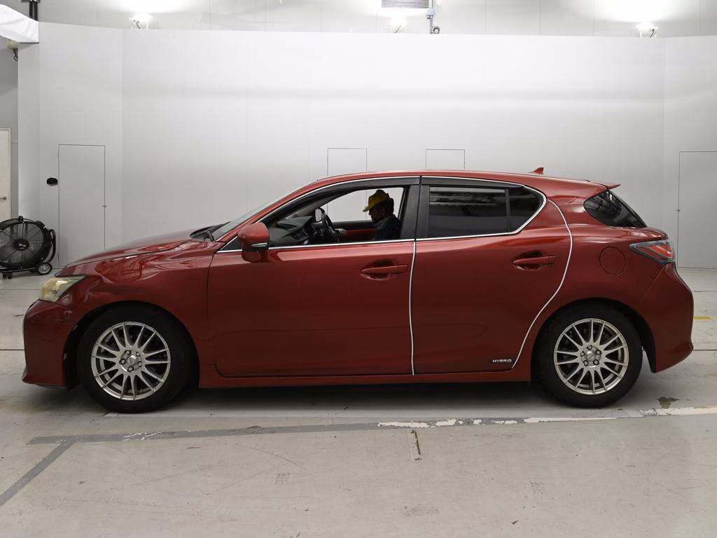 LEXUS CT200H