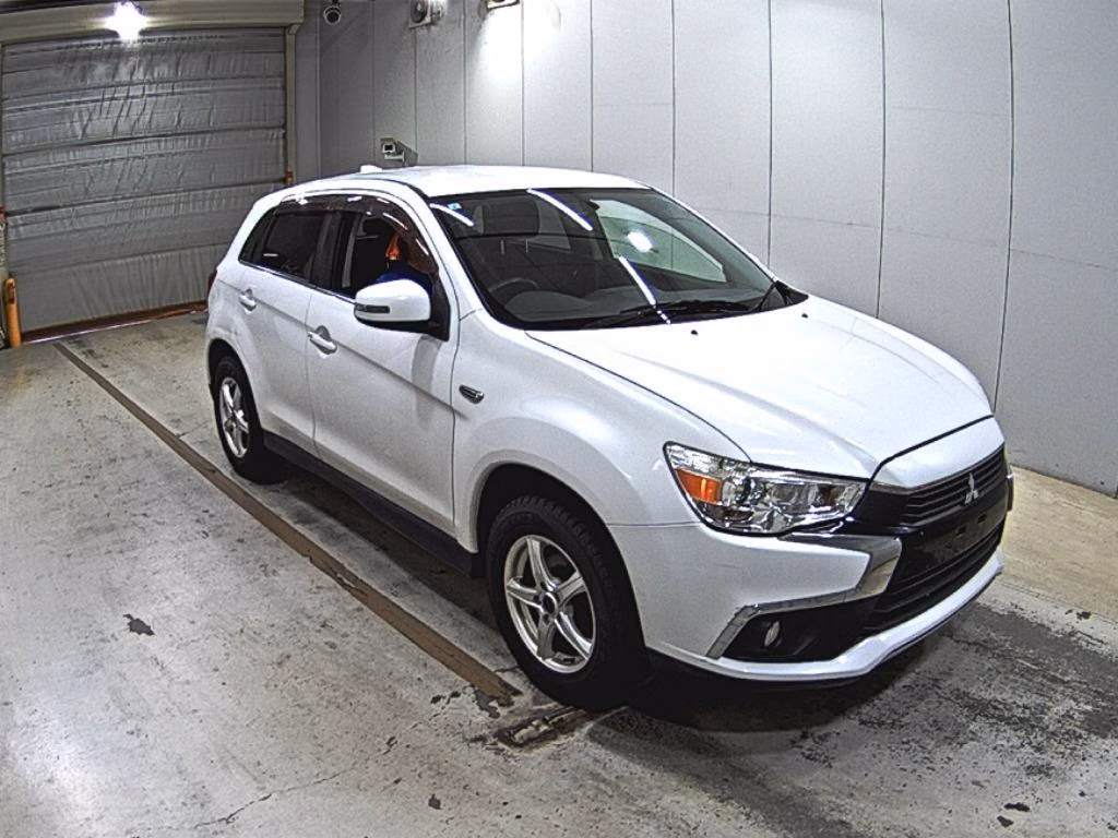 MITSUBISHI RVR