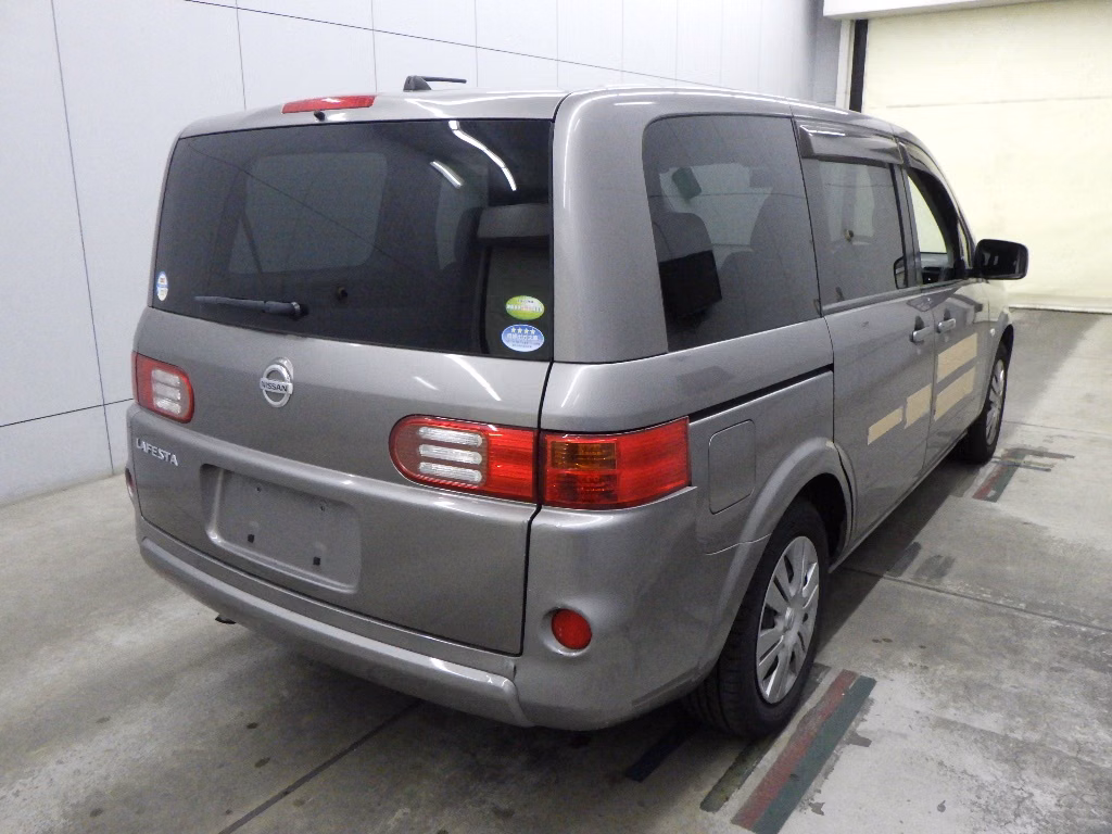 NISSAN LAFESTA
