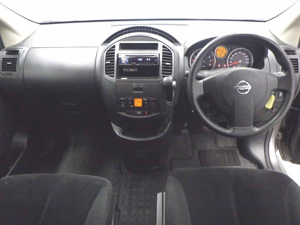 NISSAN LAFESTA