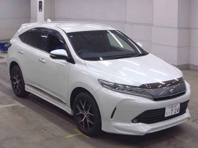 TOYOTA HARRIER