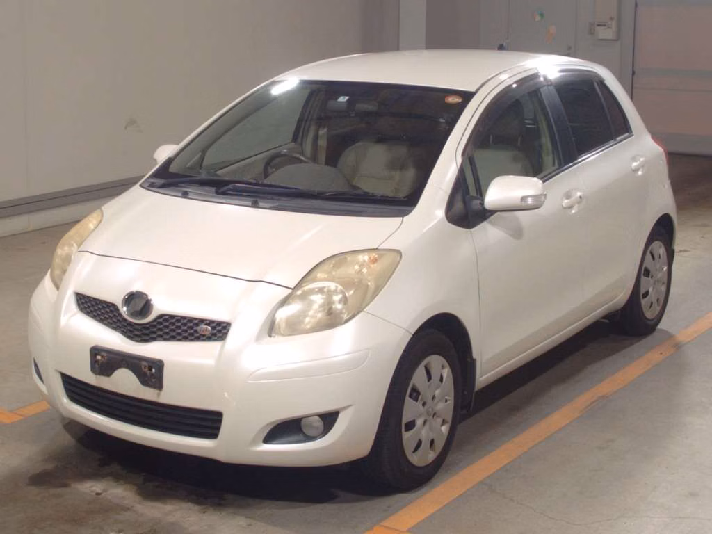 TOYOTA VITZ