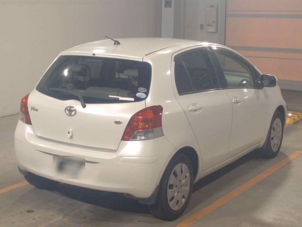 TOYOTA VITZ