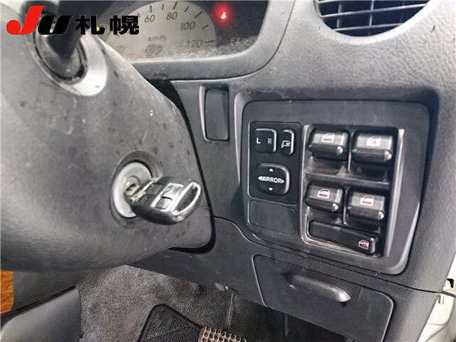 DAIHATSU MIRA AVY