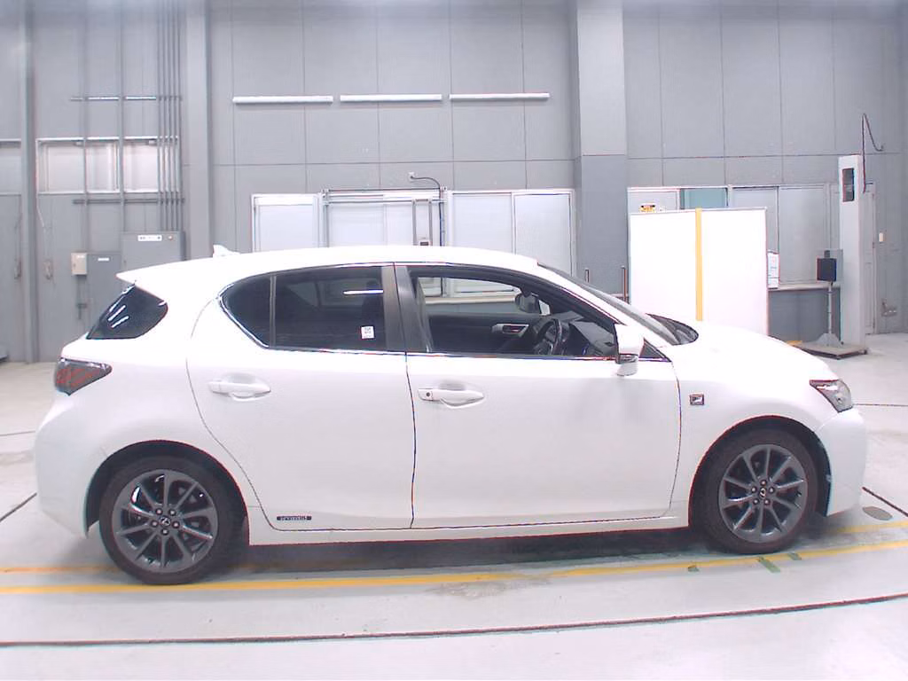 LEXUS CT200H