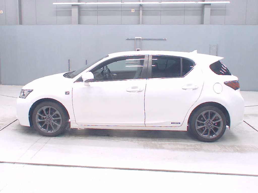 LEXUS CT200H