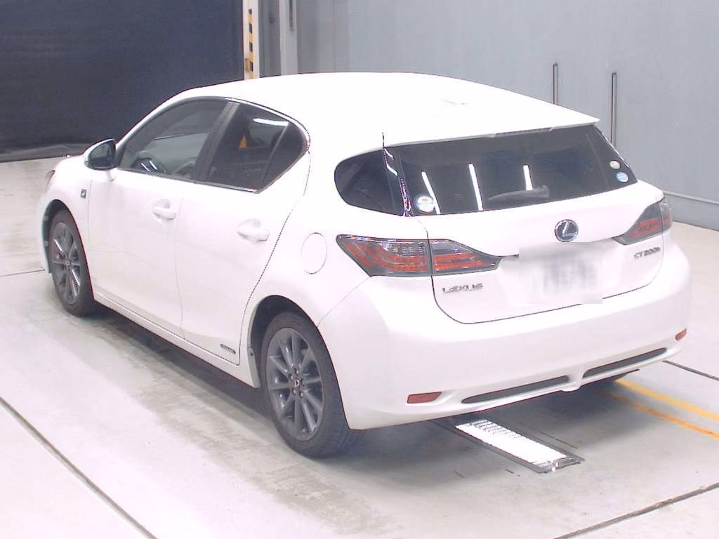 LEXUS CT200H