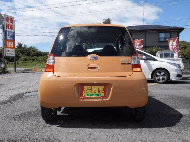 DAIHATSU ESSE