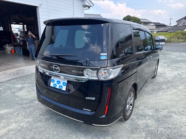 MAZDA BIANTE
