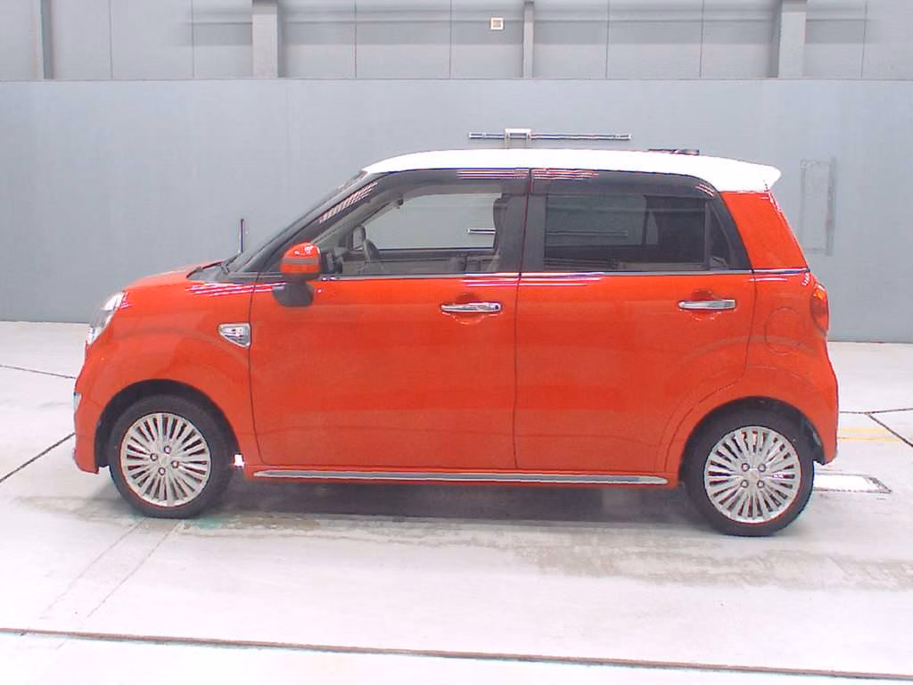 DAIHATSU CAST