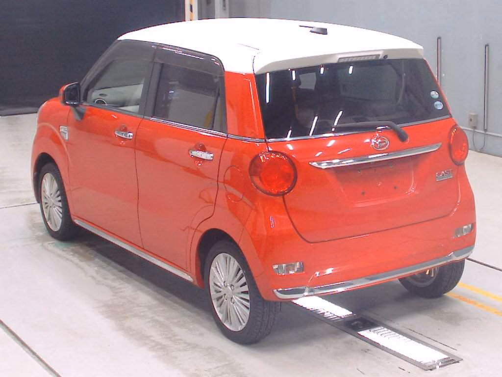 DAIHATSU CAST