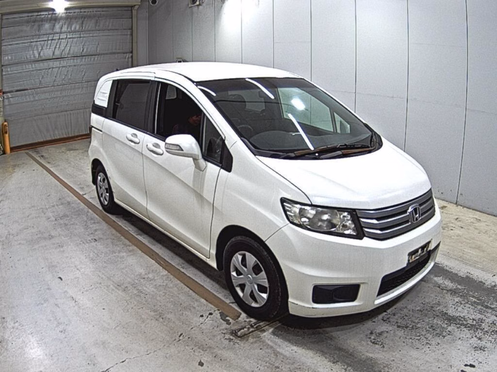 HONDA FREED SPIKE