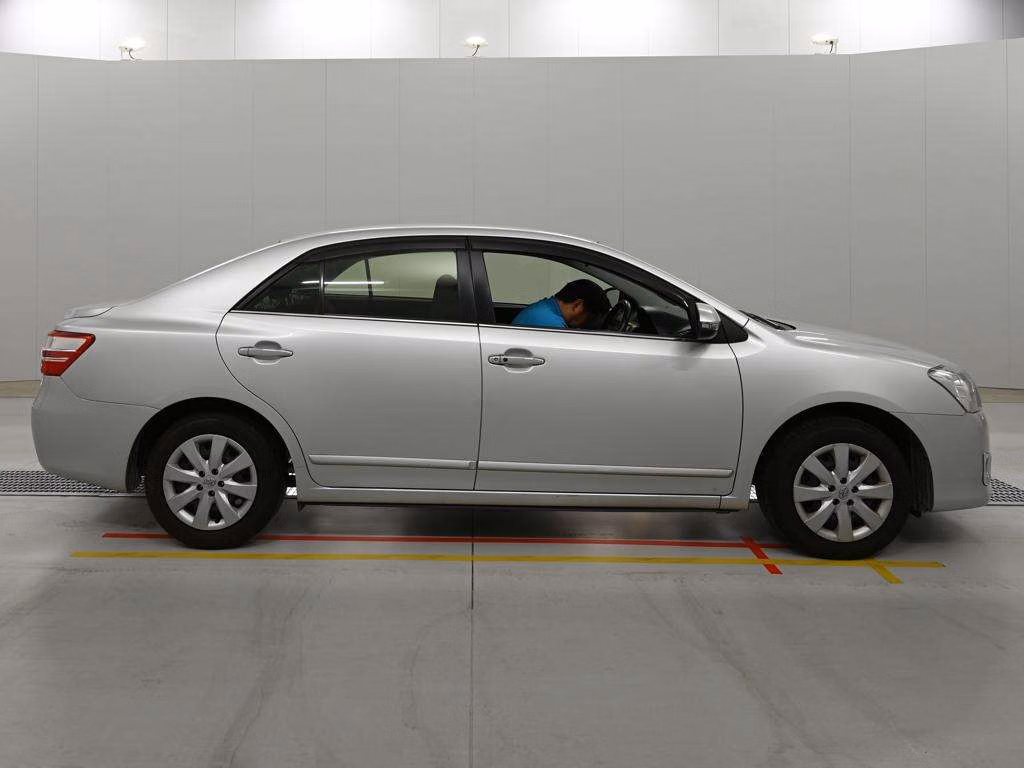 TOYOTA PREMIO