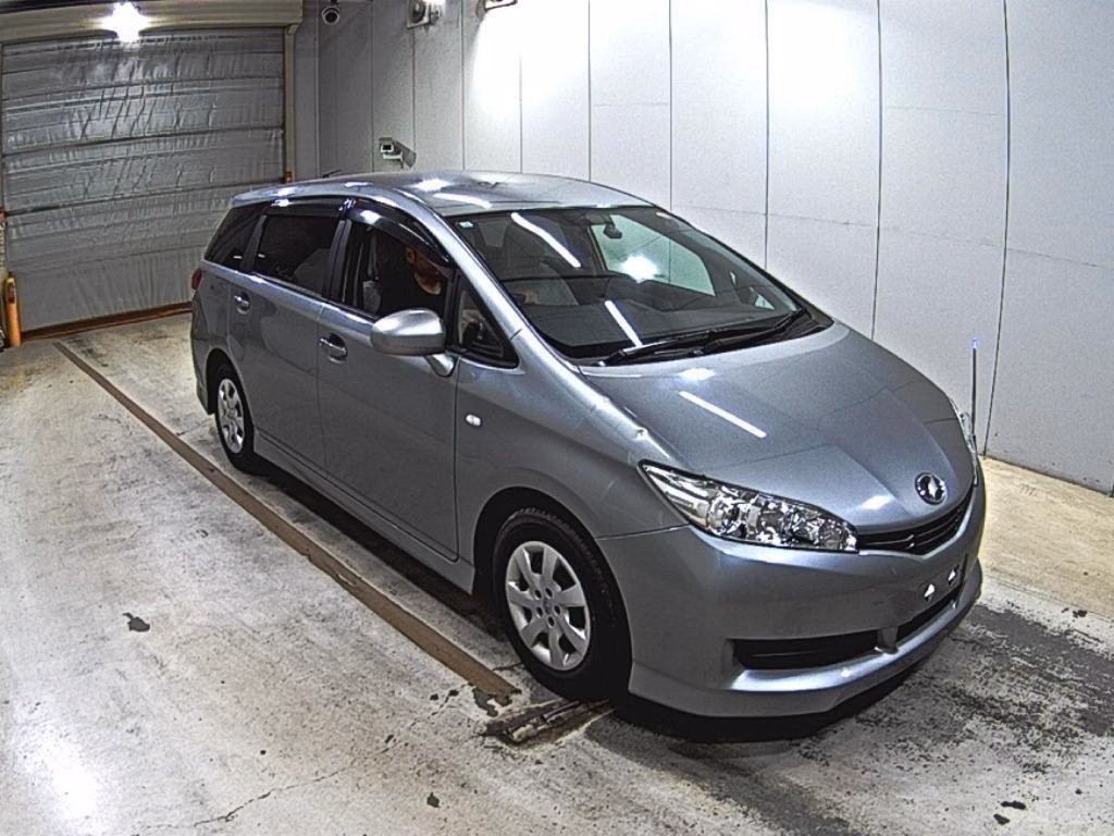 TOYOTA WISH