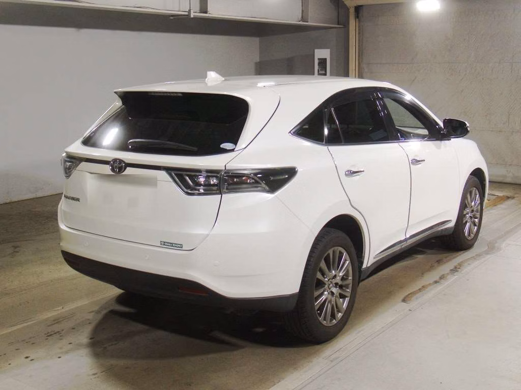 TOYOTA HARRIER