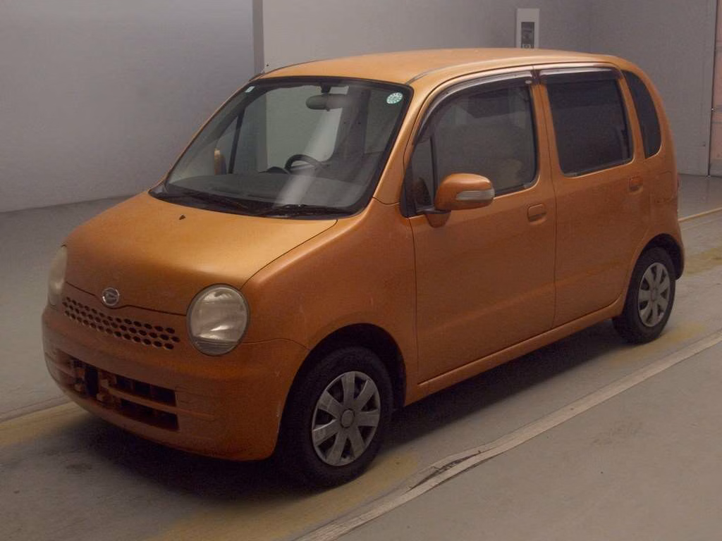 DAIHATSU MOVE LATTE
