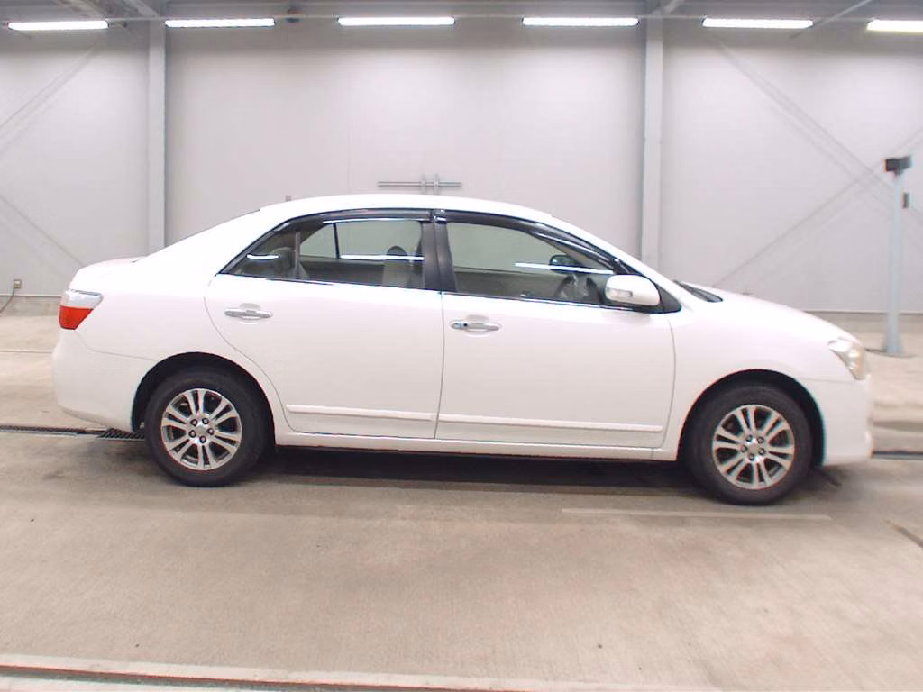 TOYOTA PREMIO