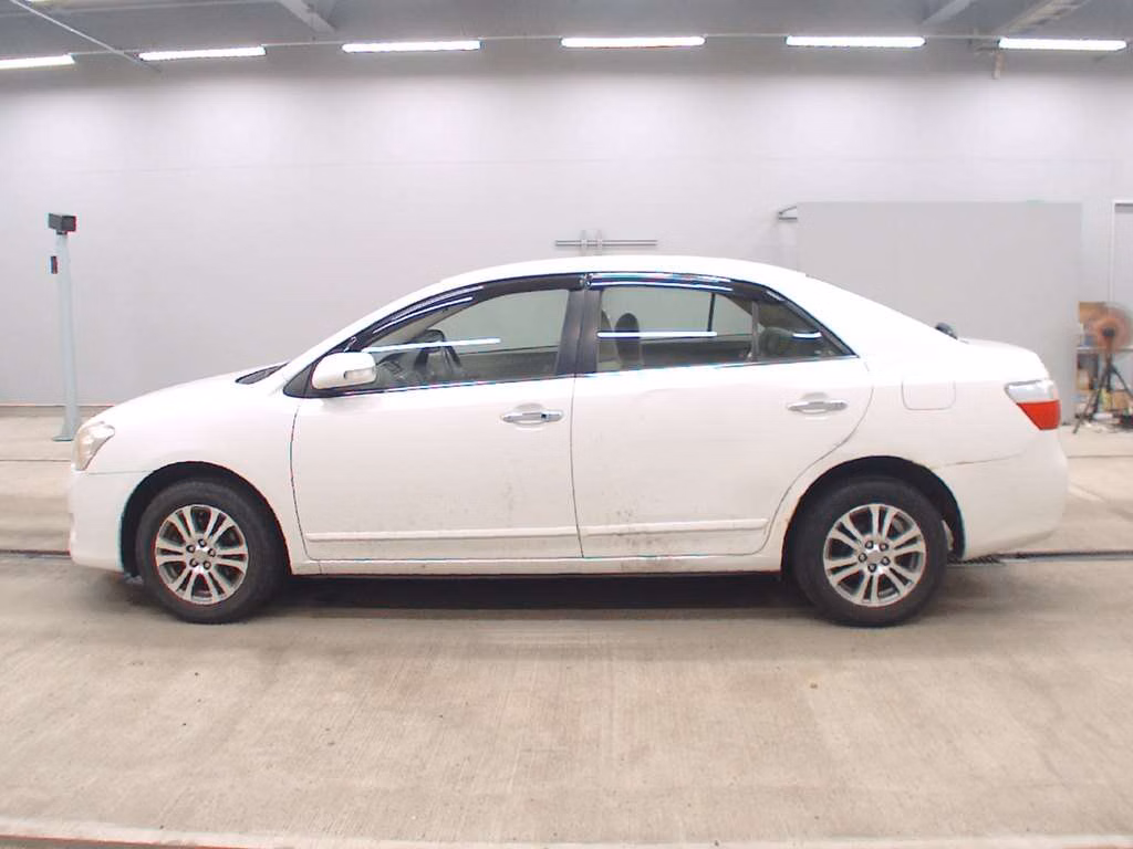 TOYOTA PREMIO