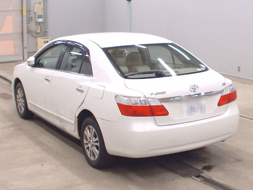 TOYOTA PREMIO