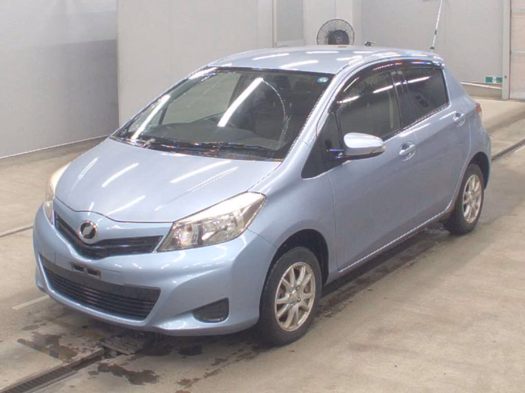 TOYOTA VITZ